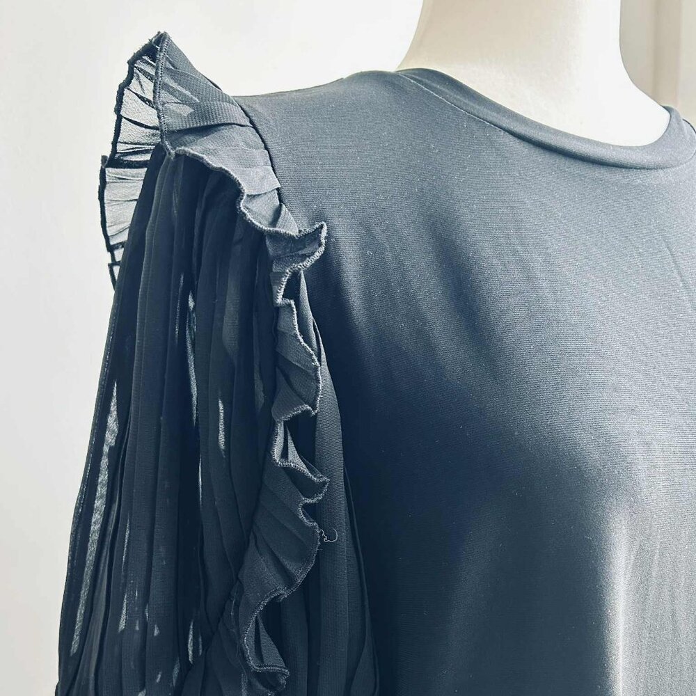 Anne Klein Black Stretch Knit Crewneck Top with Pleated Chiffon Sleeves – US L